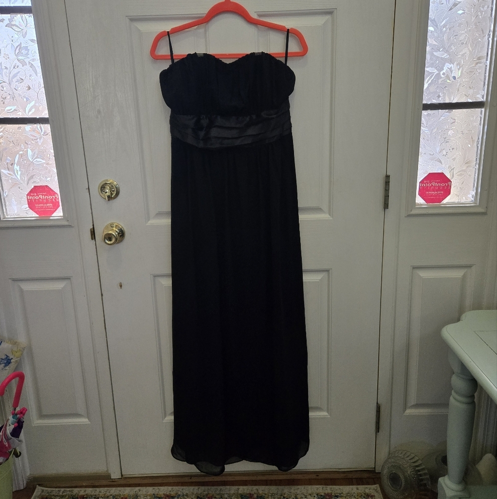 Strap/strapless black chiffon long elegant dress